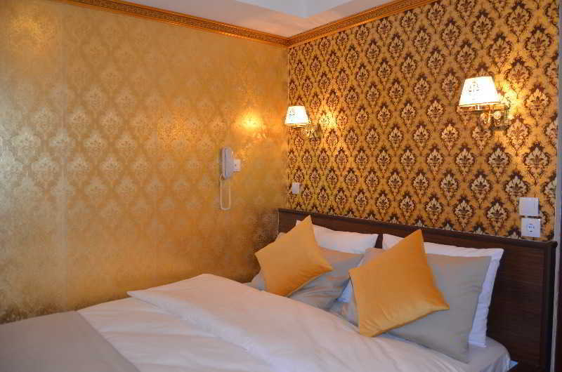 The Gala Palace Suits Kars Exteriör bild